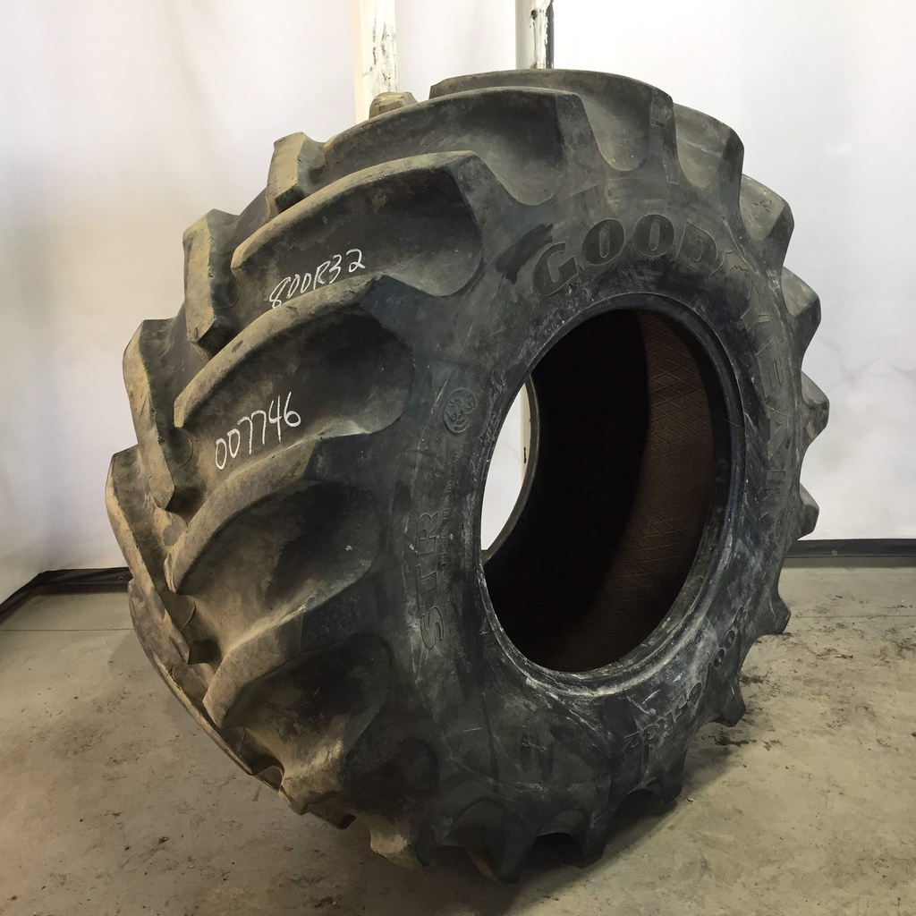 800/65R32 Goodyear Farm Super Traction Radial R-1W 172 B 70%