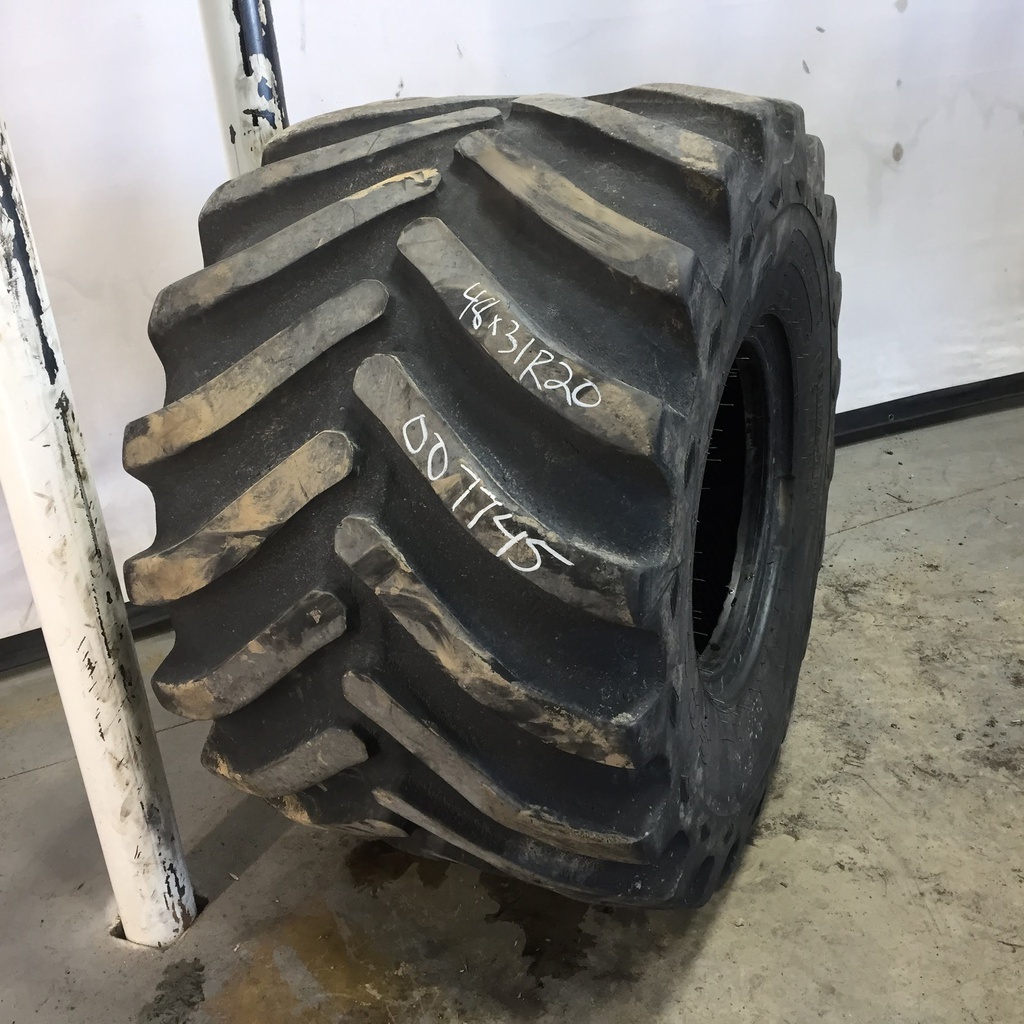 48/31.00R20 Goodyear Farm Super Terra Grip Radial HF-2 150 95%