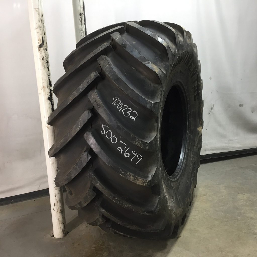 900/60R32 Continental Super Volume SVT R-1W 176 A8 99%