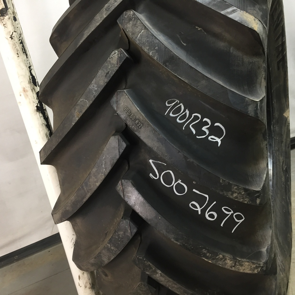 900/60R32 Continental Super Volume SVT R-1W 176 A8 99%