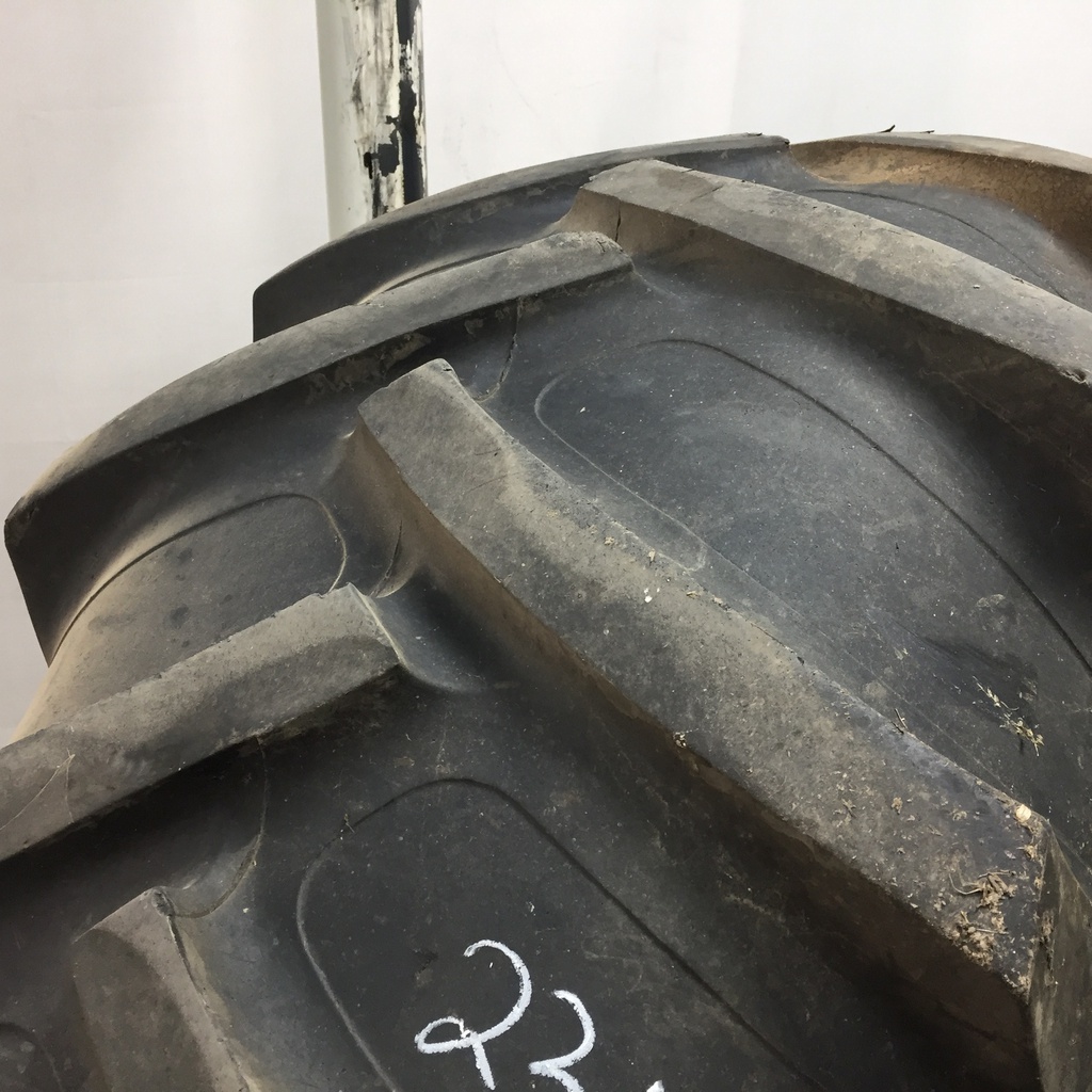 23.1/R30 Titan Farm Hi Power Lug Radial R-1 168 A8 65%