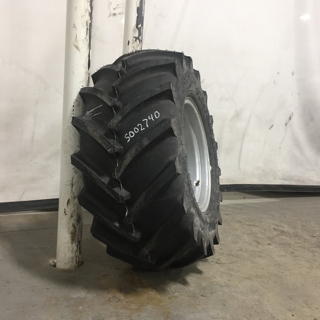 38/18.00-20 Titan Farm Flo-Trac Lug HF-2, G (14 Ply) 99%