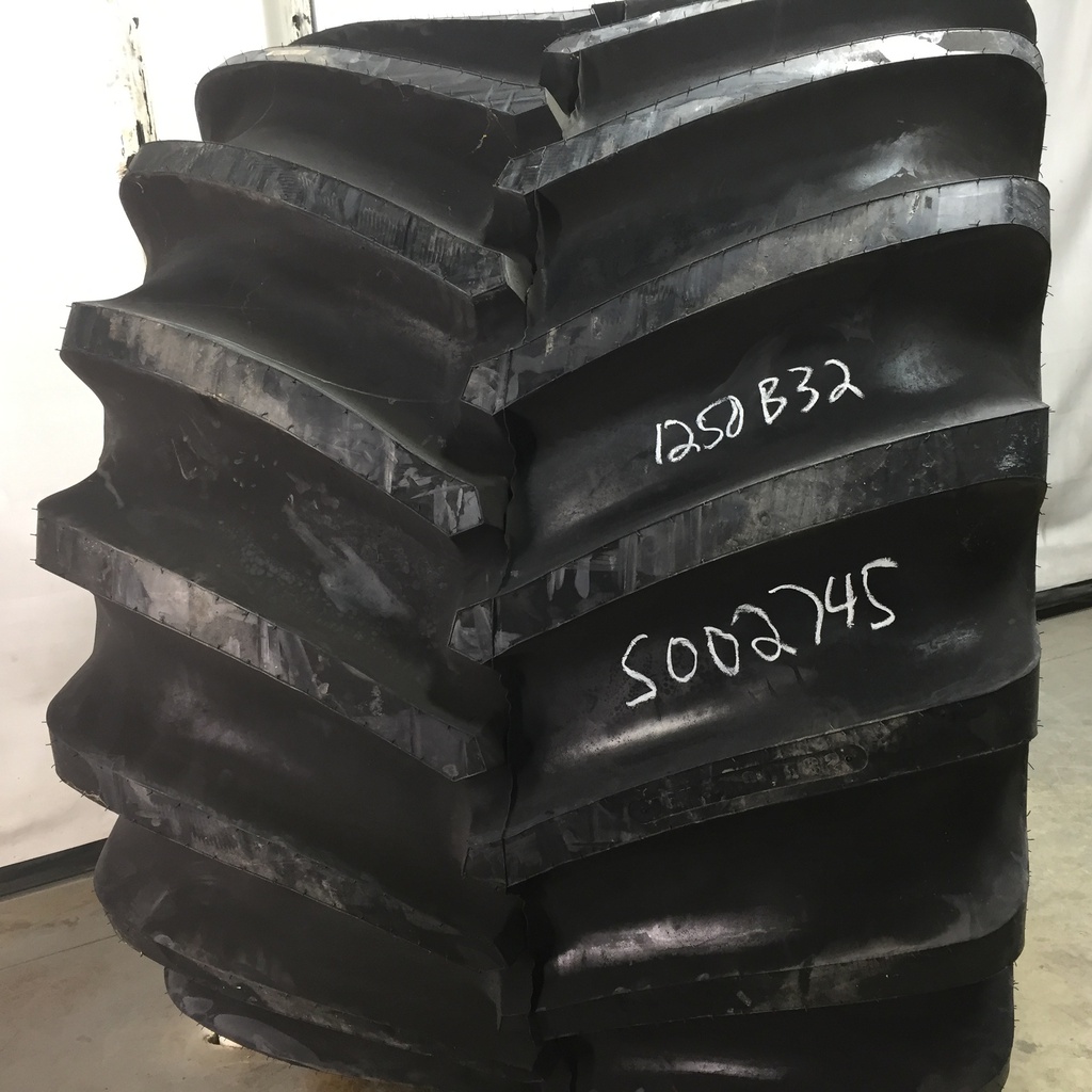 76/50.00-32 Firestone Flotation 23 DT HF-3, H (16 Ply) 99%