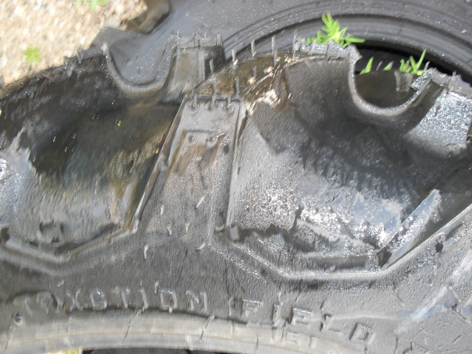 8.3/-24 Firestone Traction Field & Road R-1, B (4 Ply) 99%