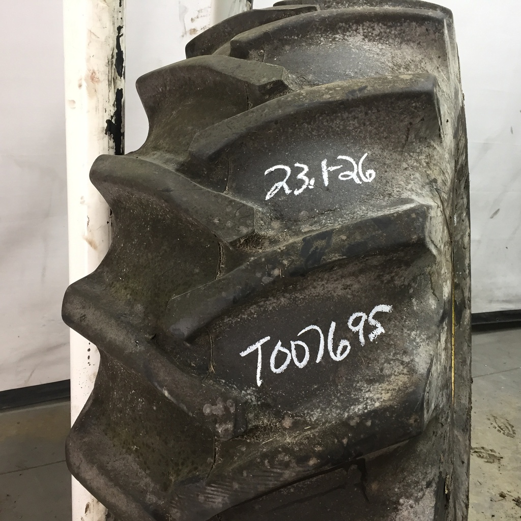 23.1/-26 Firestone Traction Field & Road R-1, E (10 Ply) 80%