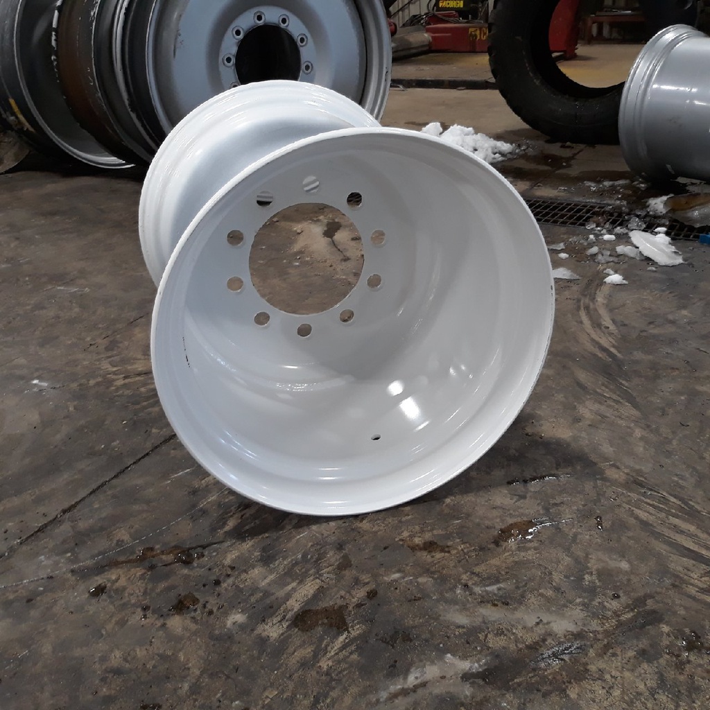 24"W x 22.5"D, White 10-Hole Budd Stud Pilot Wheel