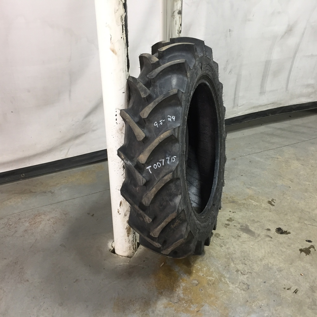 9.5/-24 Galaxy AGRI Trac II R-1, C (6 Ply) 99%