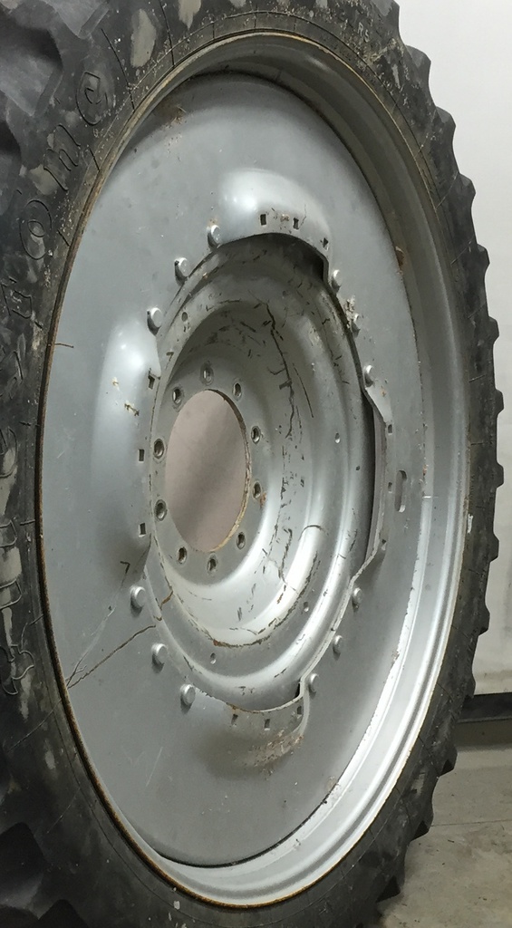10-Hole Waffle Wheel (Groups of 3 bolts) Center for 38" Rim - 54", Case IH Silver Mist
