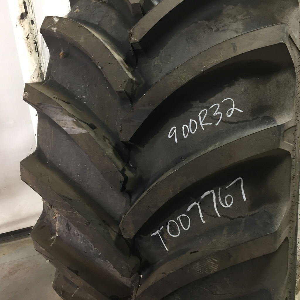 900/60R32 Goodyear Farm DT830 Optitrac R-1W 176 B 99%