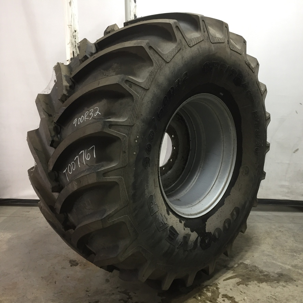 900/60R32 Goodyear Farm DT830 Optitrac R-1W 176 B 99%