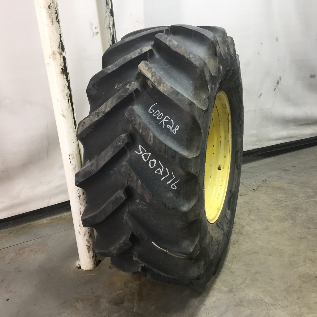 600/65R28 Goodyear Farm DT820 Super Traction R-1W 147 B 80%