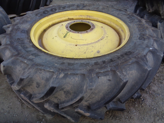 620/70R46 Goodyear Farm DT812 Optitrac R-1W 167 B 90%