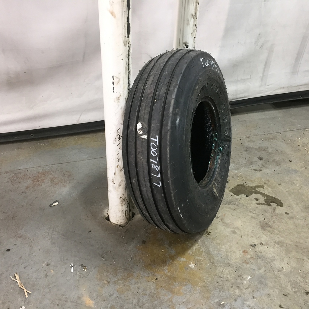 10.00/-15 Goodyear Farm FI Highway Service FI  I-1, D (8 Ply) 99%