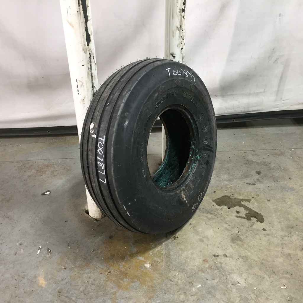 10.00/-15 Goodyear Farm FI Highway Service FI  I-1, D (8 Ply) 99%