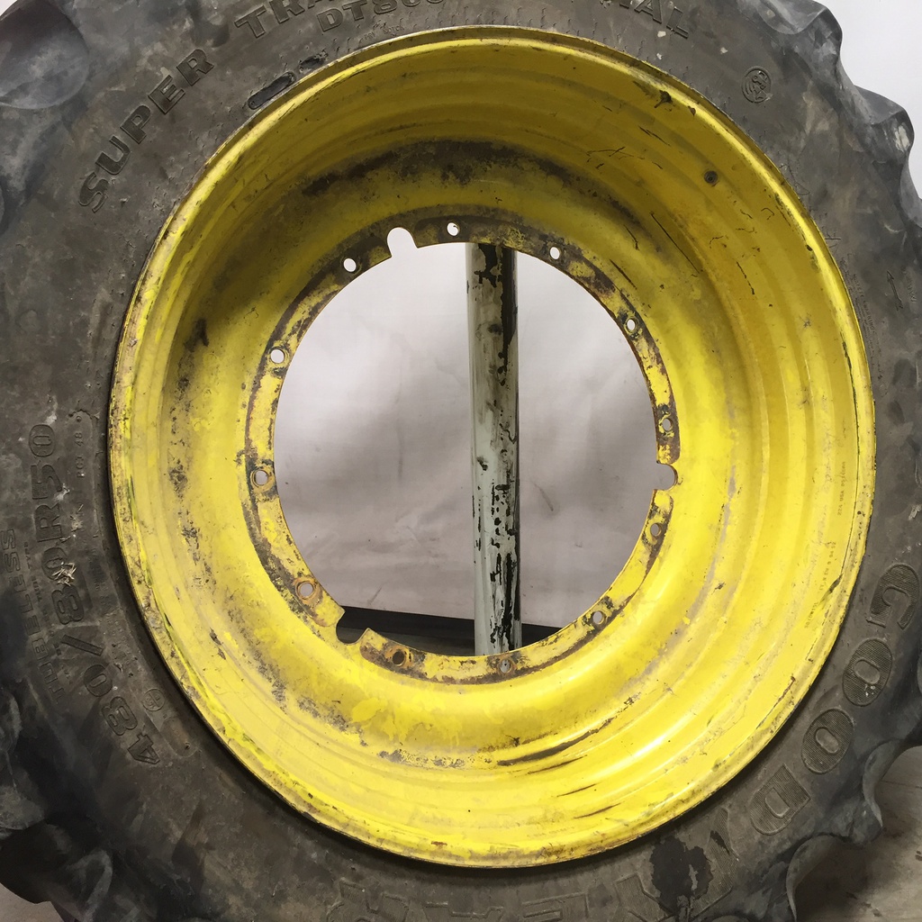 480/80R50 Goodyear Farm DT800 Super Traction R-1W on John Deere Yellow 12-Hole Stub Disc 60%