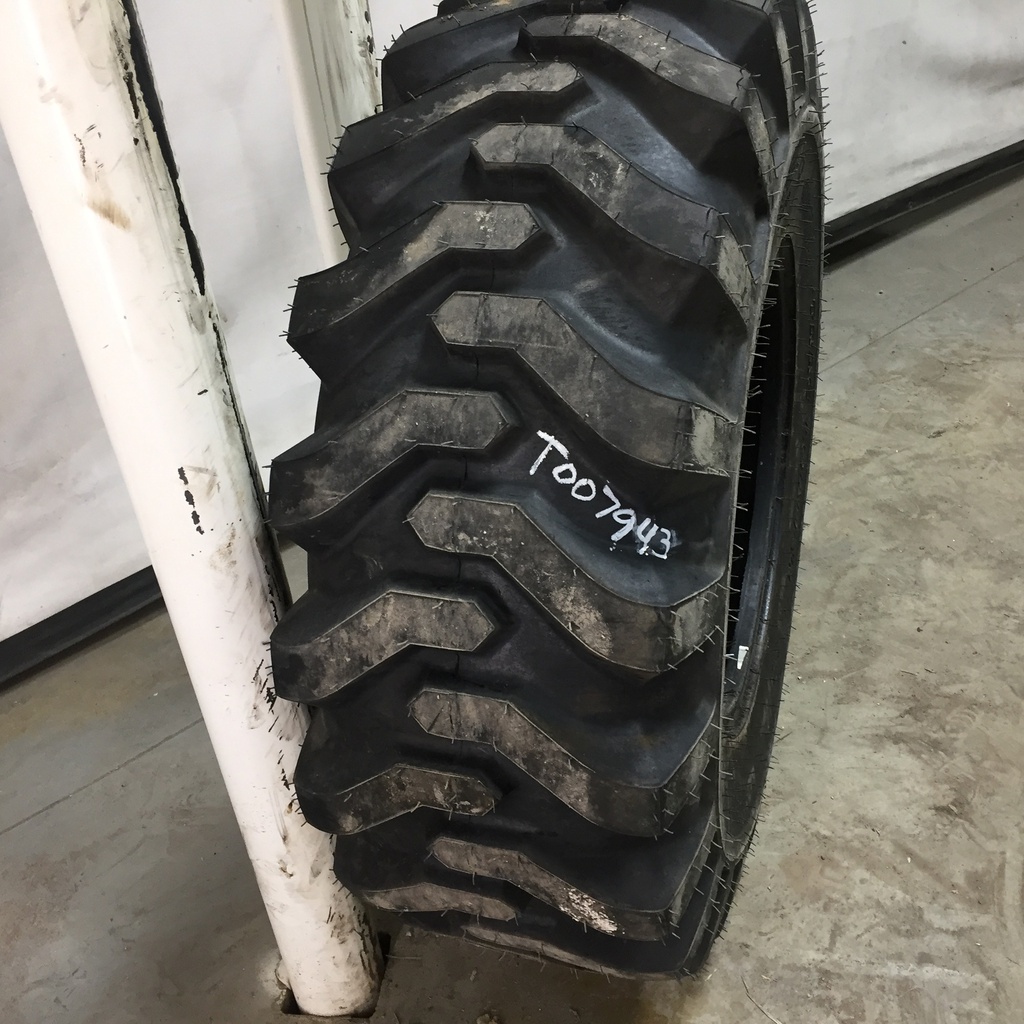 43/16.00-20 Titan Farm Trac Loader SS NHS  R-4, B (4 Ply) 99%