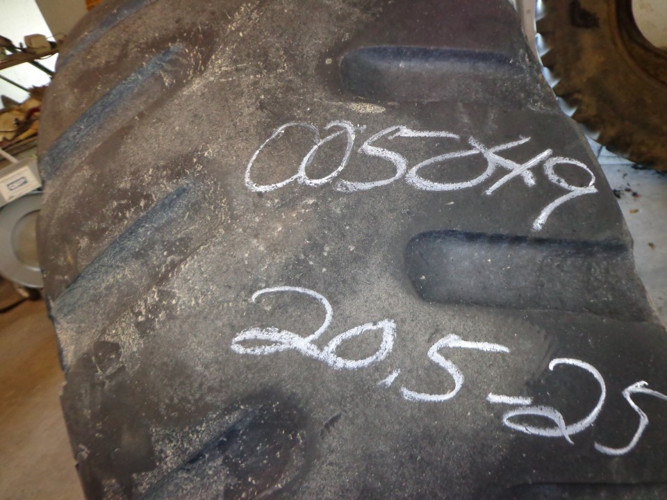 20.5/R25 Michelin XLDD2 L-5 1* 60%