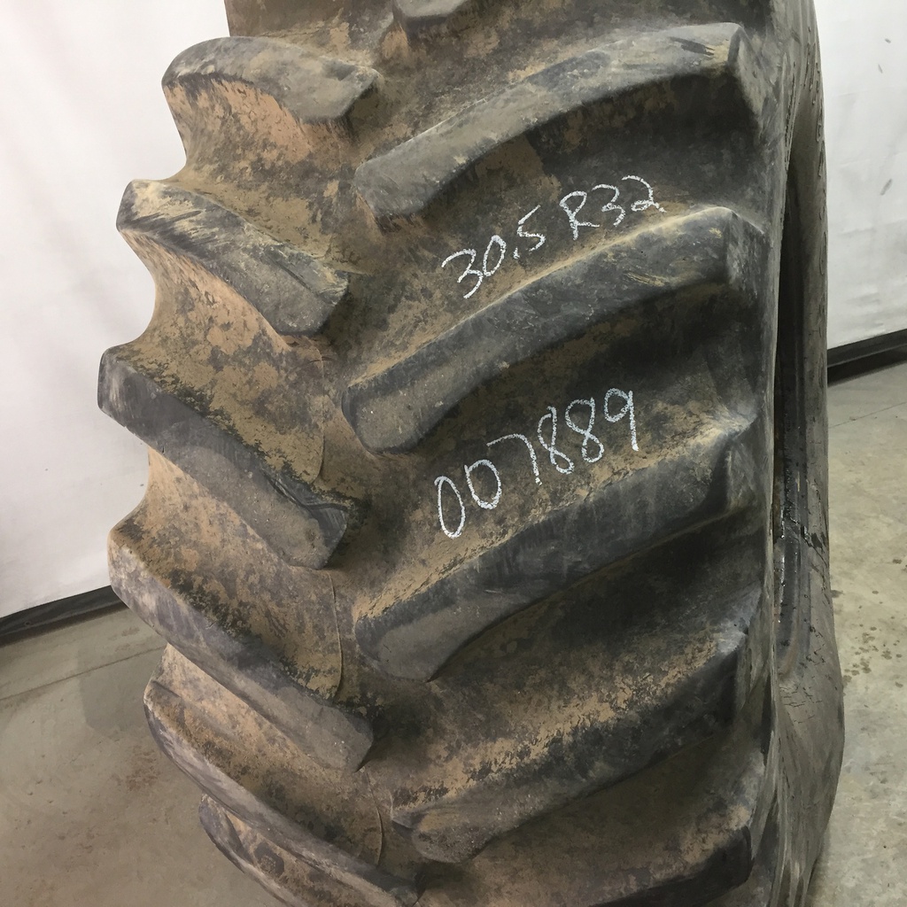 30.5/LR32 Firestone Radial All Traction 23 R-1 170 B 95%