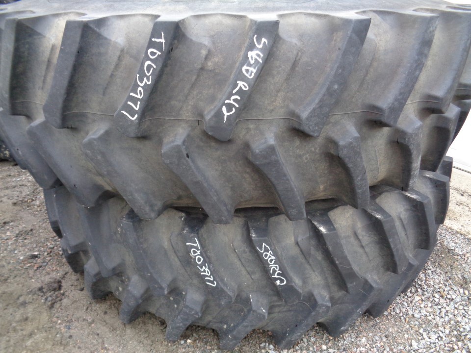 480/70R38 Firestone Performer 70 R-1W on John Deere Yellow 0-Hole Stub Disc 90%