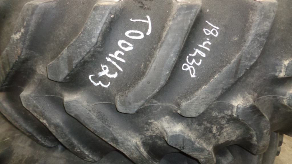 480/80R38 Goodyear Farm Dyna Torque Radial R-1 141 A8 80%