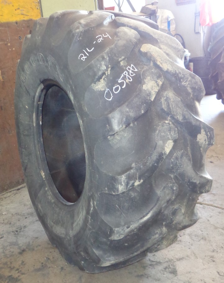 21/L-24 Goodyear Farm IT525 R-4, E (10 Ply) 60%