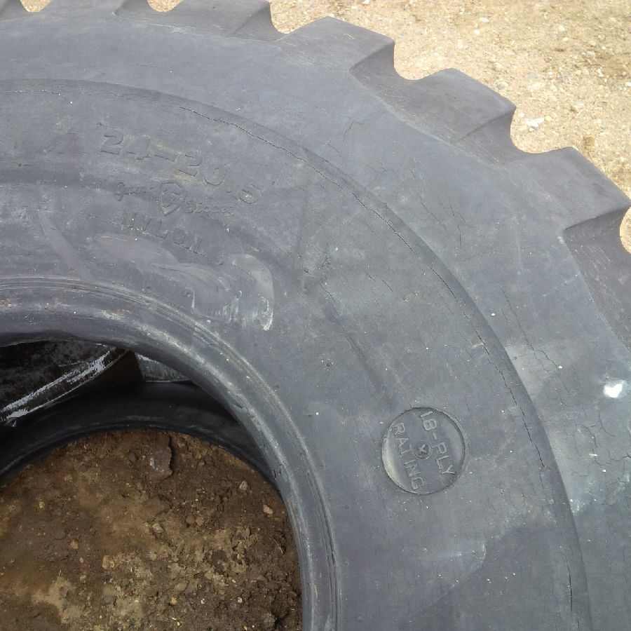 24.00/-20.5 Firestone Super Rock Grip E-3/L-3
