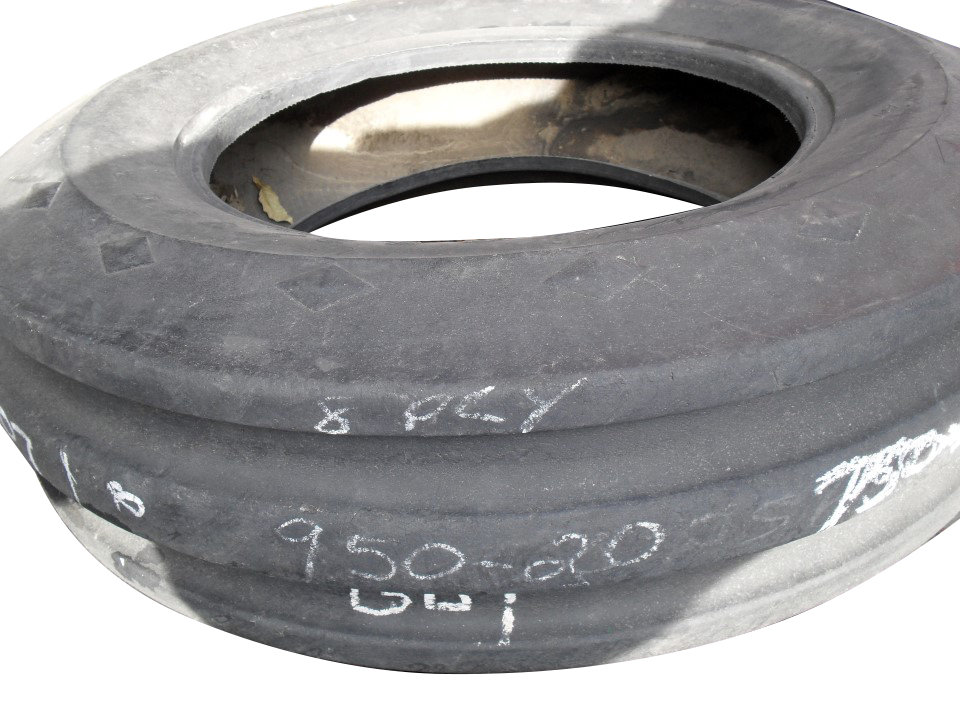 9.50/-20 Goodyear Farm Super Rib F-2, D (8 Ply) 75%