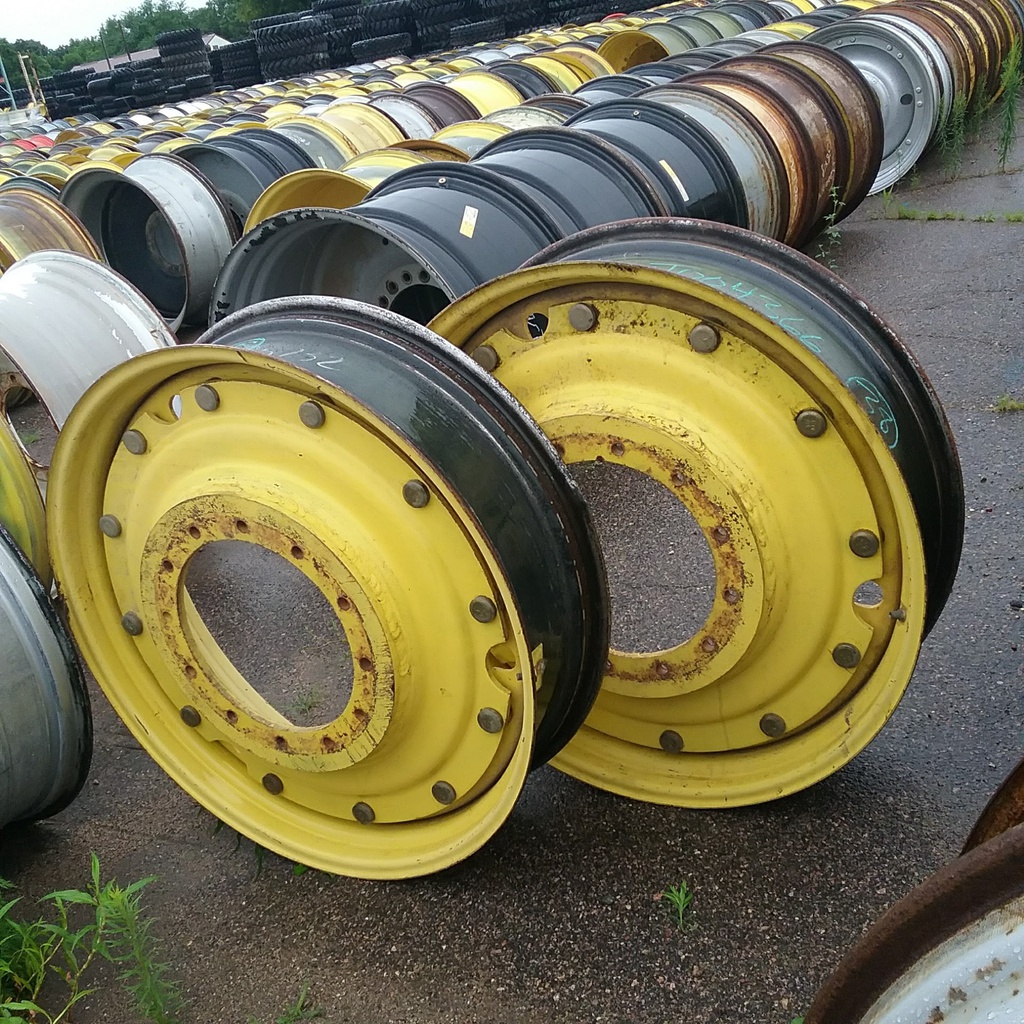 USED 12-Hole Stub Disc Center for 38