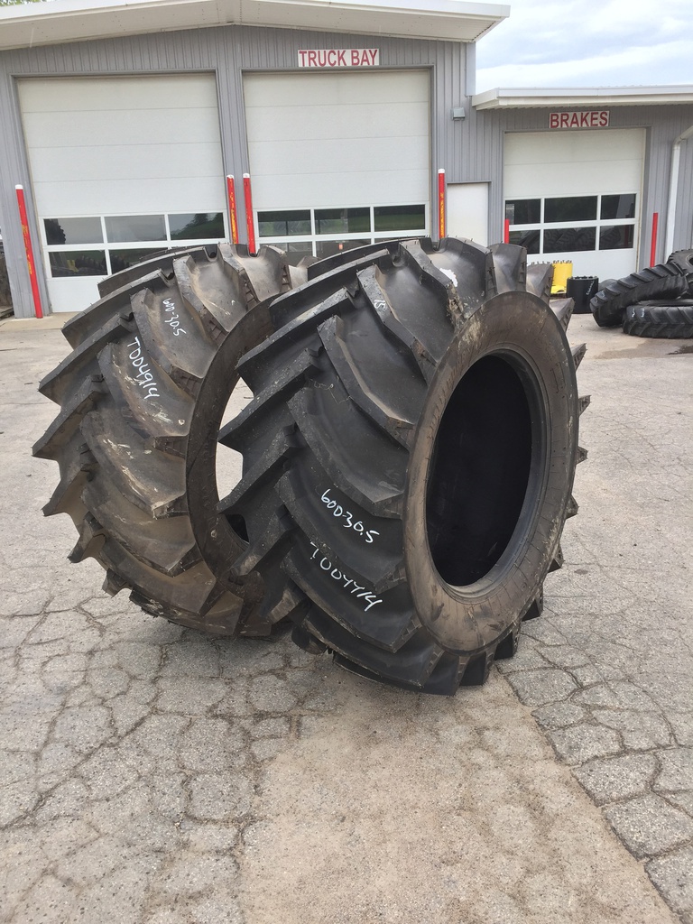 600/60-30.5 Trelleborg T414 R-1W 153 A8 99%