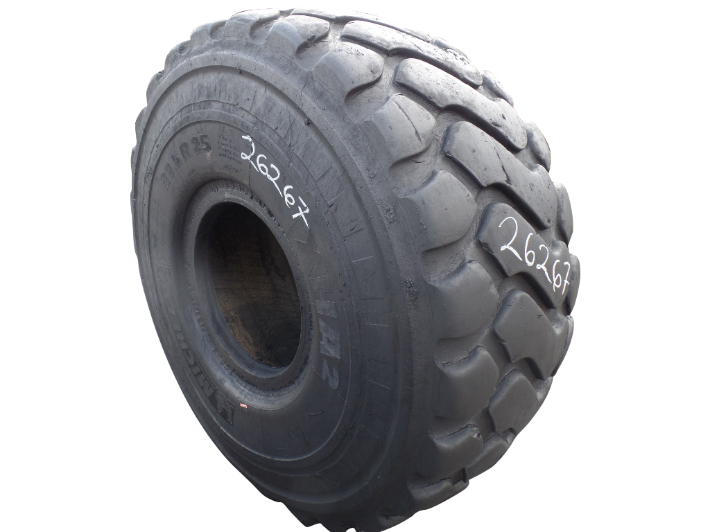 29.5/R25 Michelin XHA2 E-3/L-3 216 A2 70%