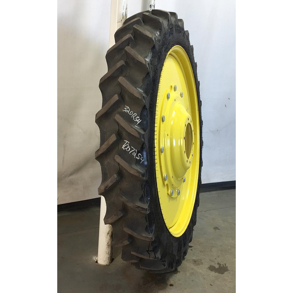 320/90R54 Goodyear Farm DT800 Super Traction R-1W 149 B 95%