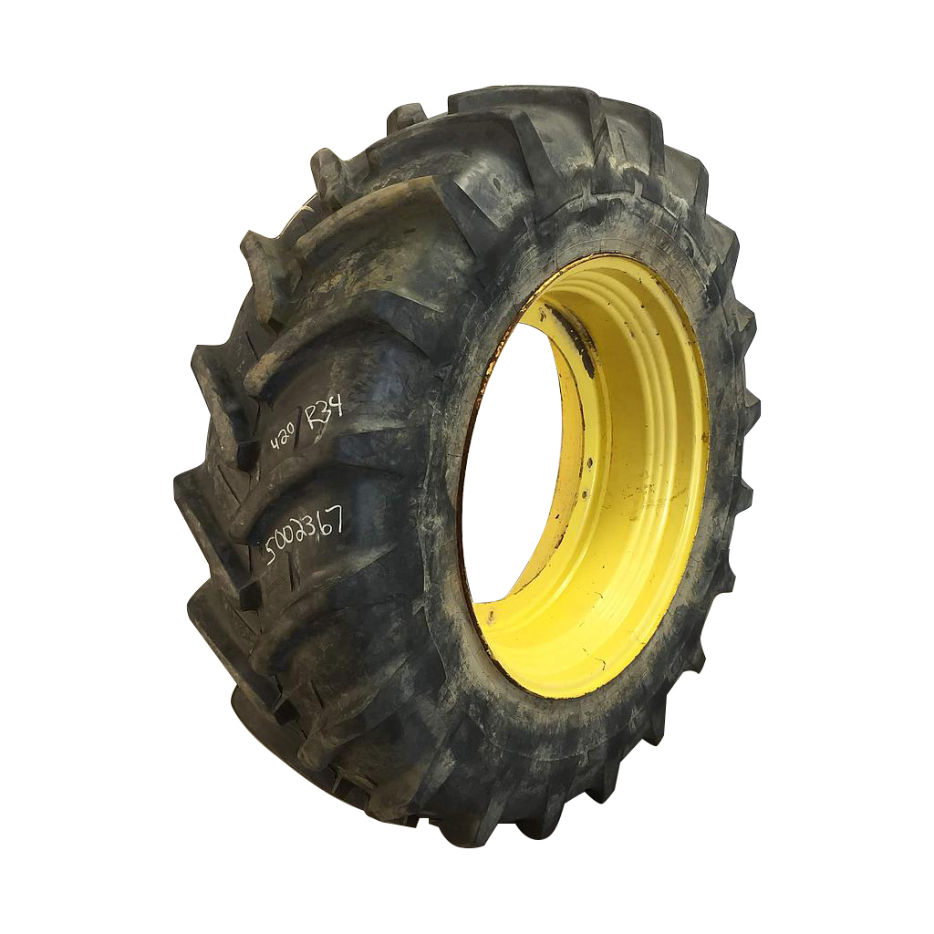 Used420/85R34 Michelin AgriBib R1W on Stub Disc (groups of 2 bolts