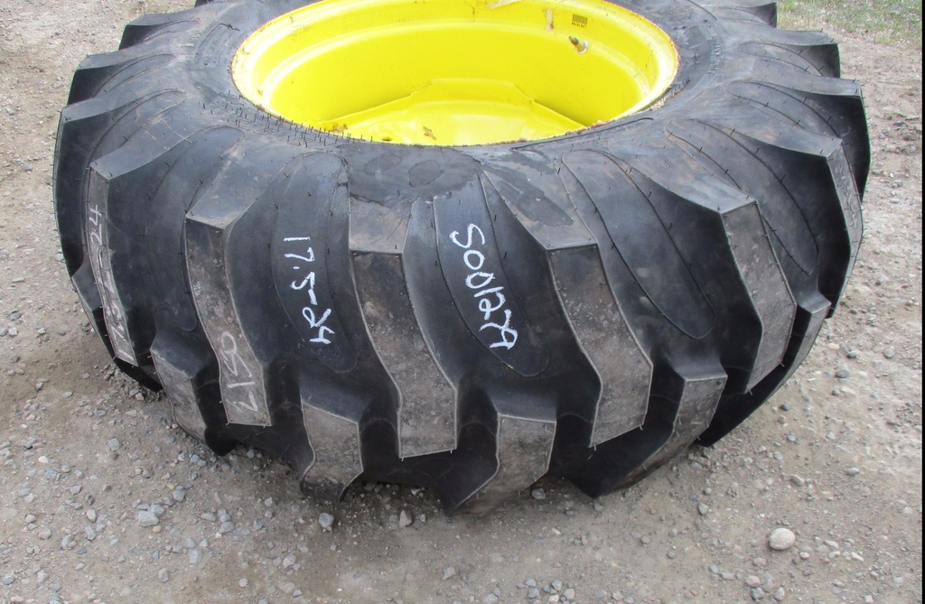 17.5/L-24 Titan Farm Industrial Tractor Lug R-4 on John Deere Yellow 8-Hole Formed Plate 99%