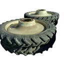 270/95R48 Taurus Soil Saver RC95 R-1 on New Holland White 10-Hole Spun Disc 65%