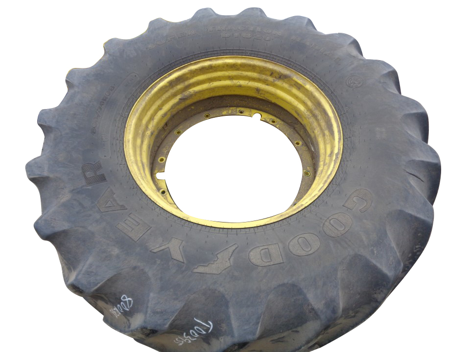 800/70R38 Goodyear Farm DT830 Optitrac R-1W on John Deere Yellow 12-Hole Stub Disc 55%