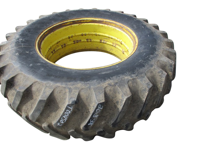 20.8/-34 Firestone Super All Traction 23 R-1 on John Deere Yellow 0-Hole Double Bevel 38" Cast 60%