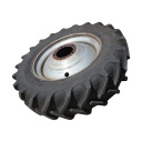 480/80R42 BKT Tires Agrimax RT 855 R-1W on Case IH Silver Mist 20-Hole Dolly Dual 90%