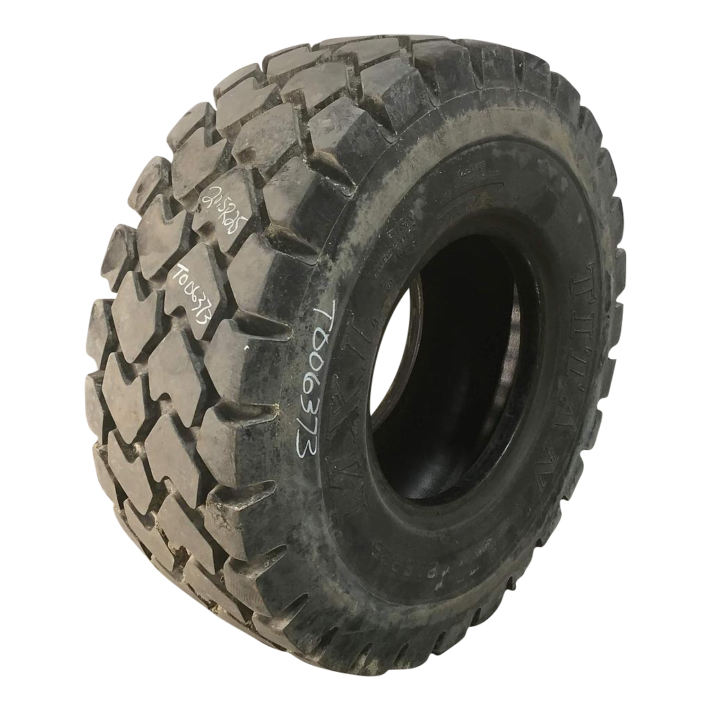 20.5/R25 Titan Farm MXL Radial  E-3/L-3 1* 65%