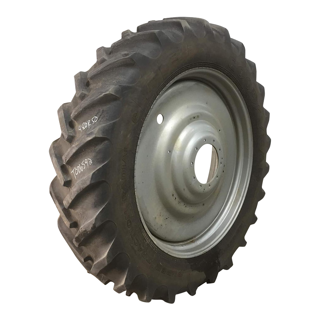 480/80R50 Goodyear Farm DT800 Super Traction R-1W on Case IH Silver Mist 10-Hole Formed Plate W/Weight Holes 70%