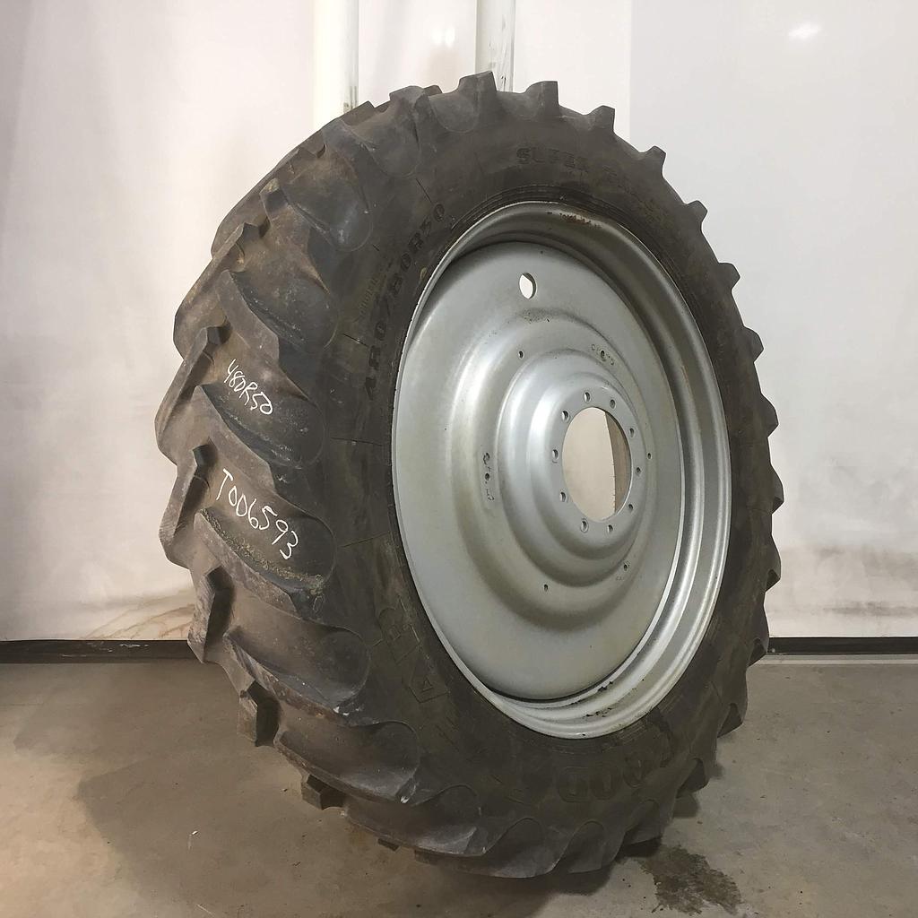 480/80R50 Goodyear Farm DT800 Super Traction R-1W on Case IH Silver Mist 10-Hole Formed Plate W/Weight Holes 60%