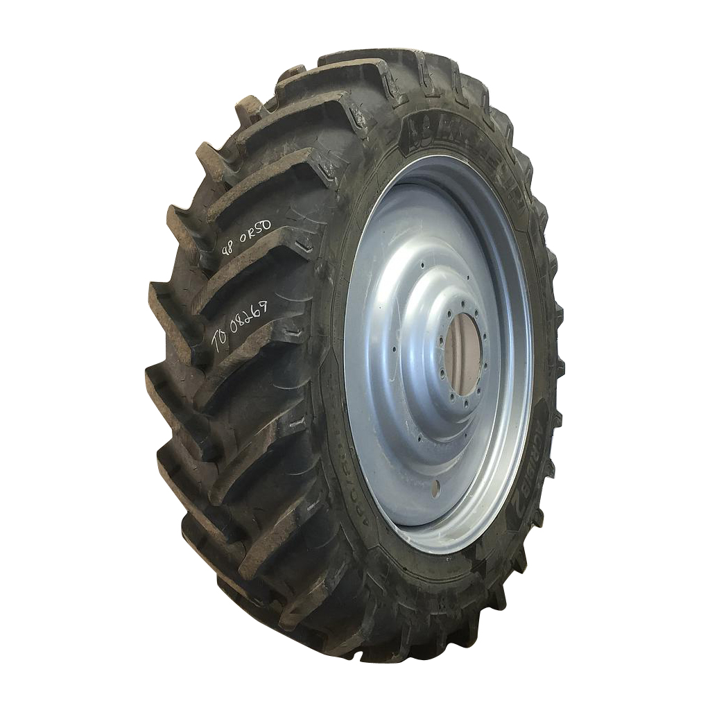 480/80R50 Michelin AgriBib 2 R-1W on Case IH Silver Mist 10-Hole Formed Plate W/Weight Holes 95%