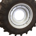 14.9/R28 Michelin AgriBib R-1W on Case IH Silver Mist 8-Hole Stub Disc 90%