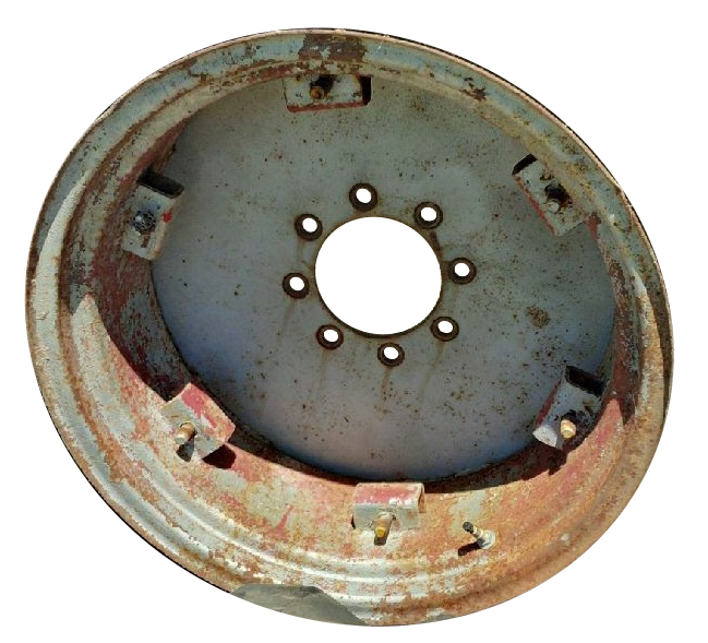 8-Hole Rim with Clamp/U-Clamp Center for 24" Rim, Case IH Silver Mist