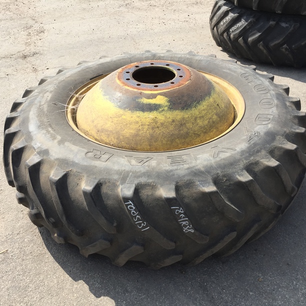 480/80R38 Goodyear Farm Dyna Torque Radial R-1 on John Deere Yellow 10-Hole Dolly Dual 55%