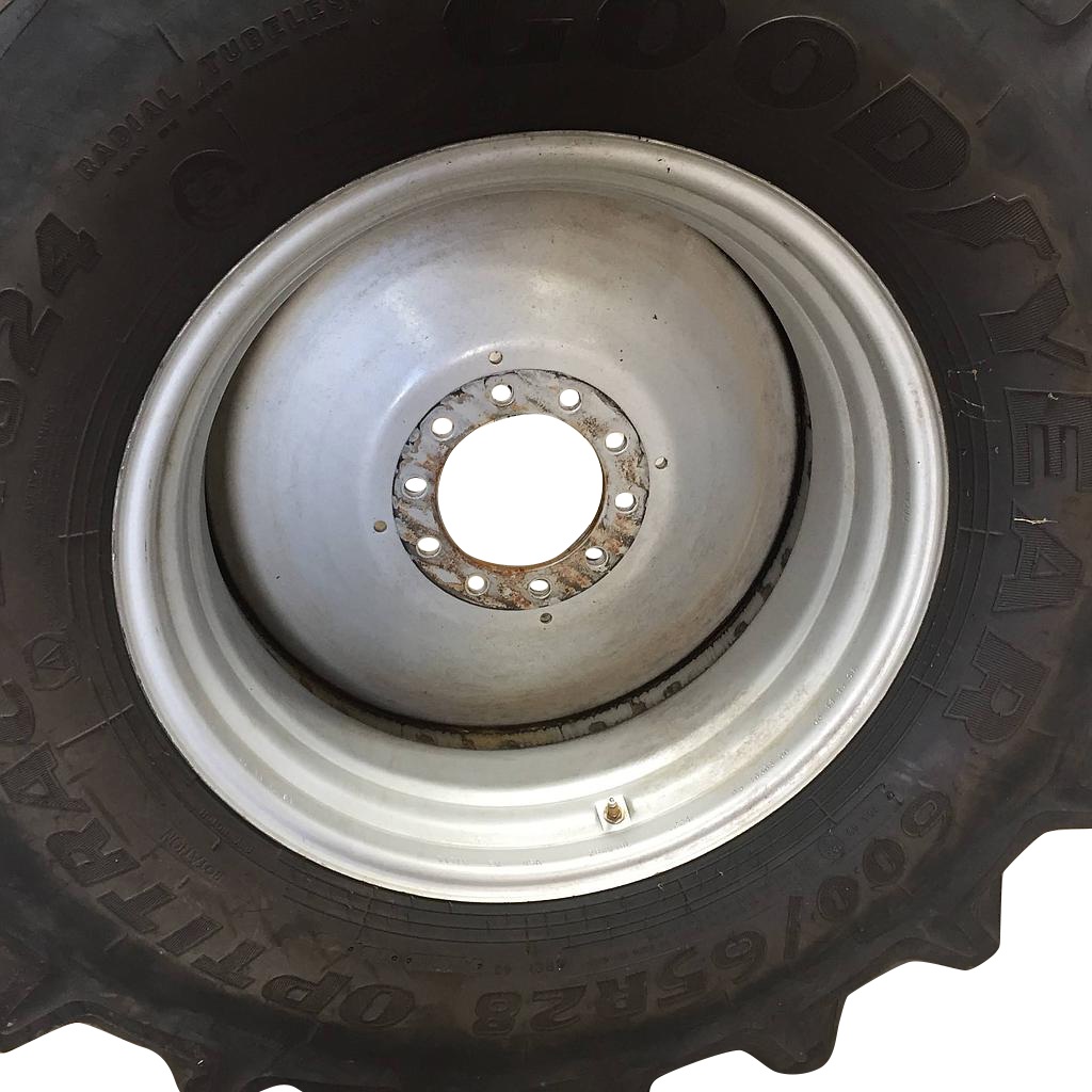 18"W x 28"D, Case IH Silver Mist 10-Hole Formed Plate