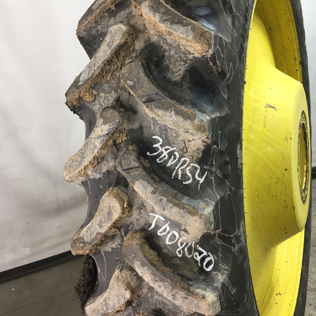 380/90R54 Firestone Radial 9000 R-1W on John Deere Yellow 10-Hole Spun Disc 80%