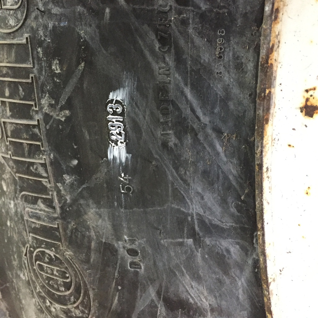 480/80R42 Continental AC85 Contract R-1W 151 B 99%