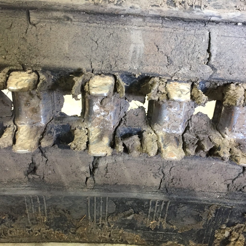 18" HiQual MultiBar Rubber Track Machine 80%