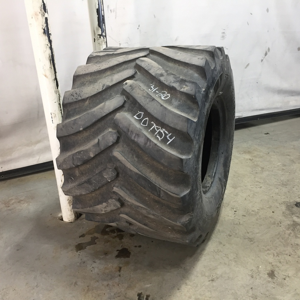 48/31.00-20 BKT Tires FL 351 High Flotation HF-3, F (12 Ply) 45%