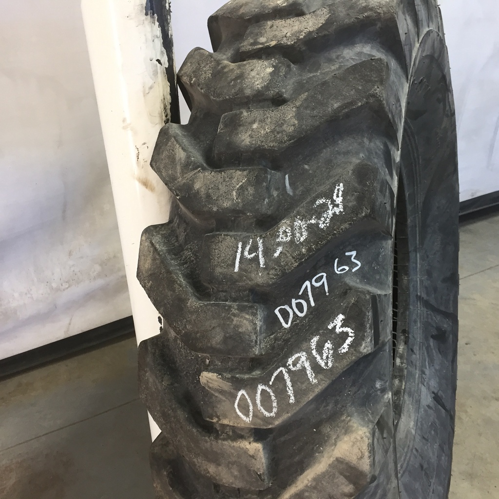 14.00/-24 Lande E-2/G-2/L-2, F (12 Ply) 50%